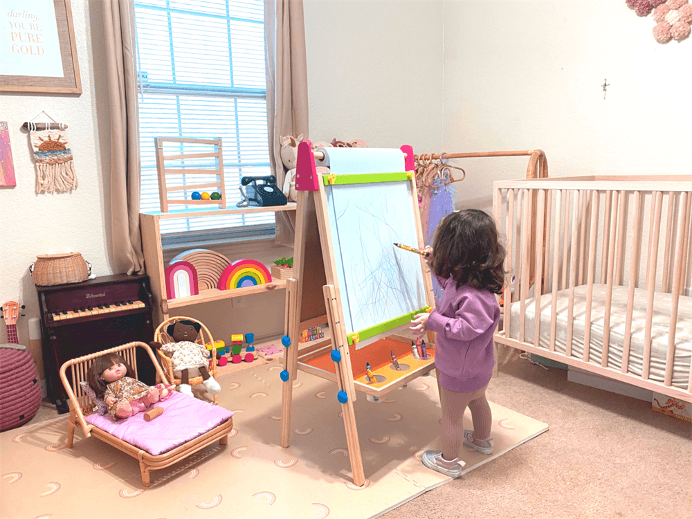 Tiny Land® 3 - in - 1 Art Easel & Paper Roll Set - Tiny Land INC